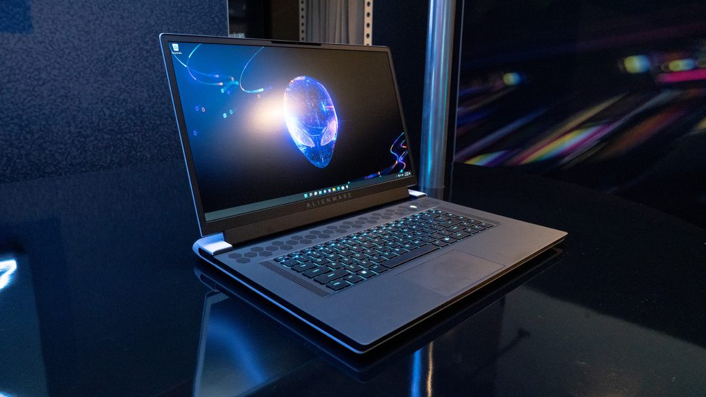 Alienware X17